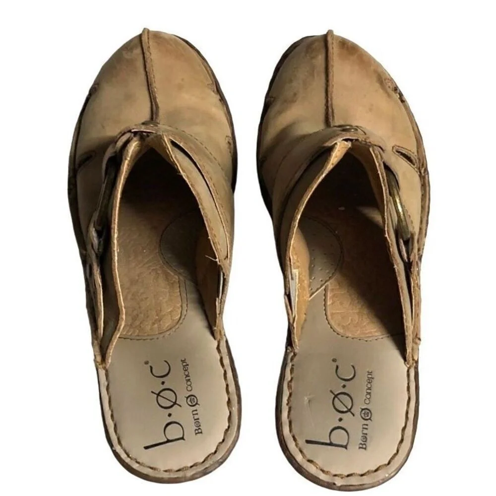 B.O.C. Born Concept Retro Tan Leather Chunky 3 Heel Clog Size 9 (Wear‎ on Front)